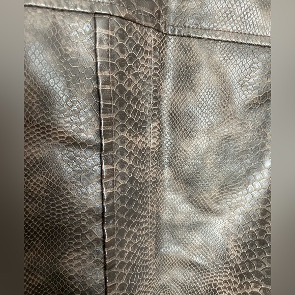 Azalea Wang AKIRA faux leather Moto jacket - Picture 4 of 6